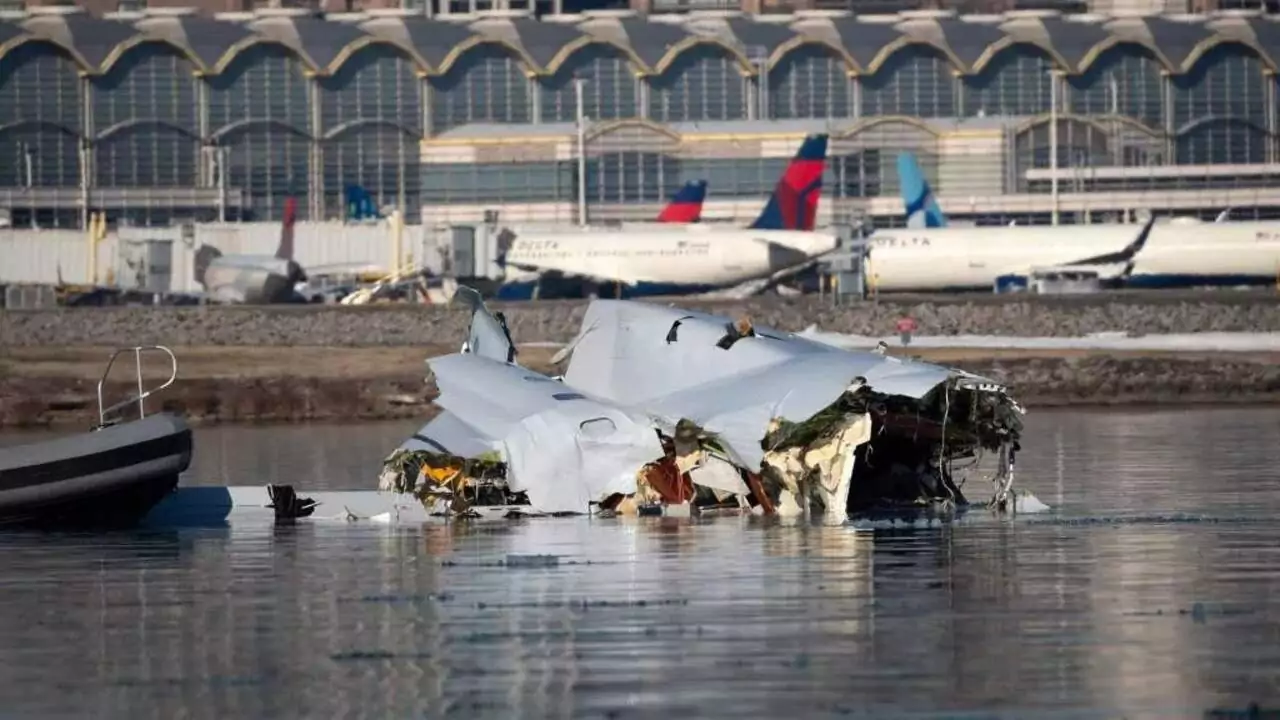 Black Boxes Found in DC Plane Crash