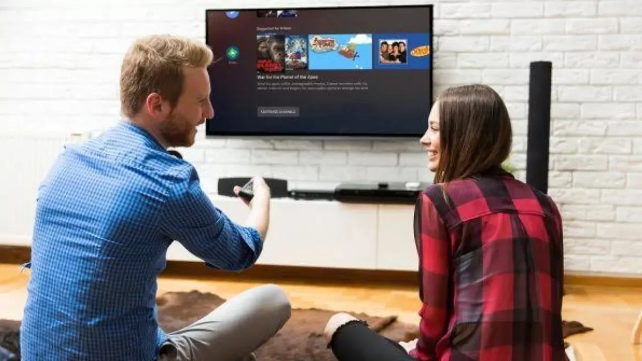 Top 5 Best 43-inch Smart TVs Under 15,000
